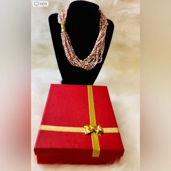 Graduated Pink Freshwater Cultured Pearl Torsade Necklace in 750 Gold. 💓 - Picture 4 of 11